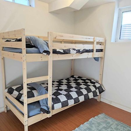 Wonderland Apartment - 6 Min By Walking Vaughan Dış mekan fotoğraf