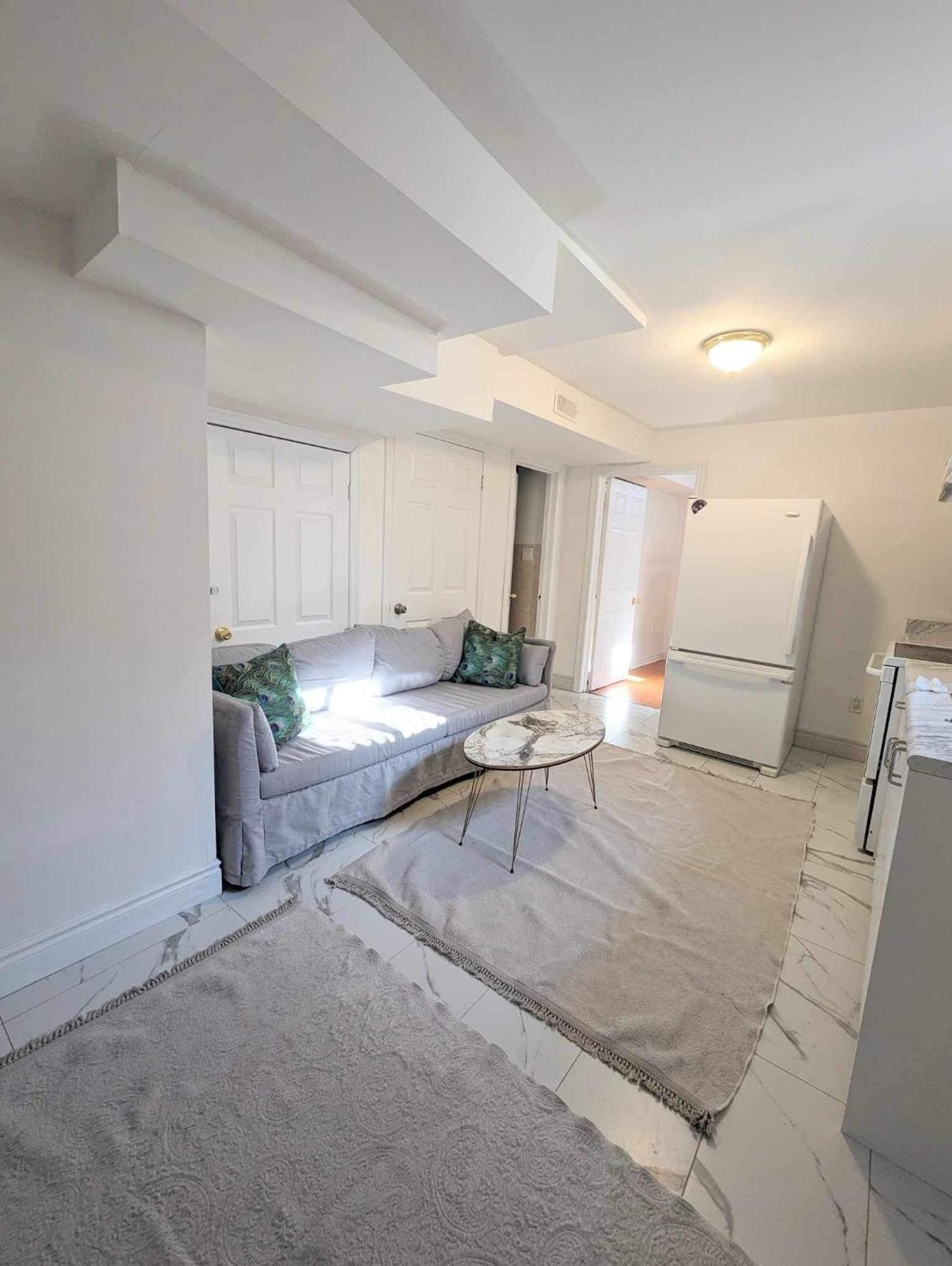 Wonderland Apartment - 6 Min By Walking Vaughan Dış mekan fotoğraf
