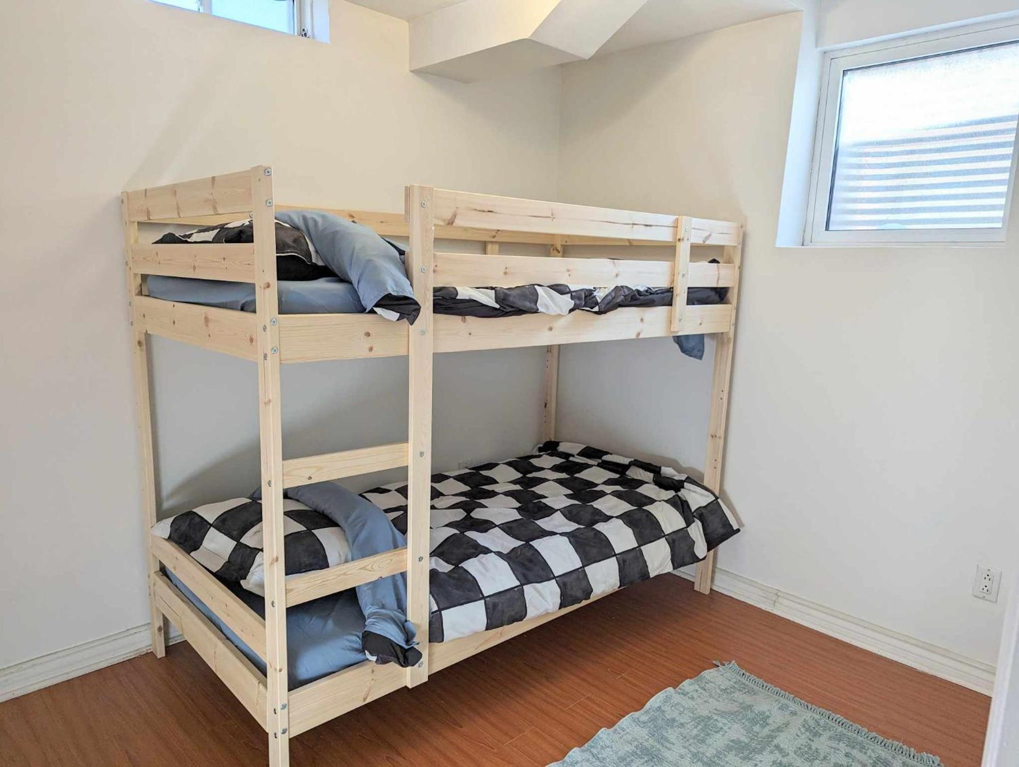 Wonderland Apartment - 6 Min By Walking Vaughan Dış mekan fotoğraf